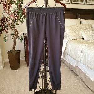3/$15 Fabletics black flowy ankle pants S